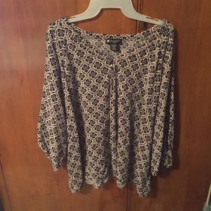 🔥🔥FLASH SALE $9 🔥🔥Valerie Bertinelli  Top 3X